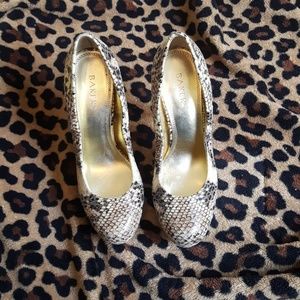 Snake Skin Bakers Heels/ Size 9